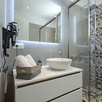 Elegant Apartment